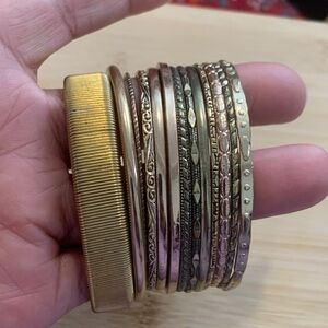 Vintage Gold-Tone Bangle Set